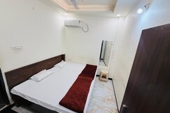 Shree Gajanand Palace