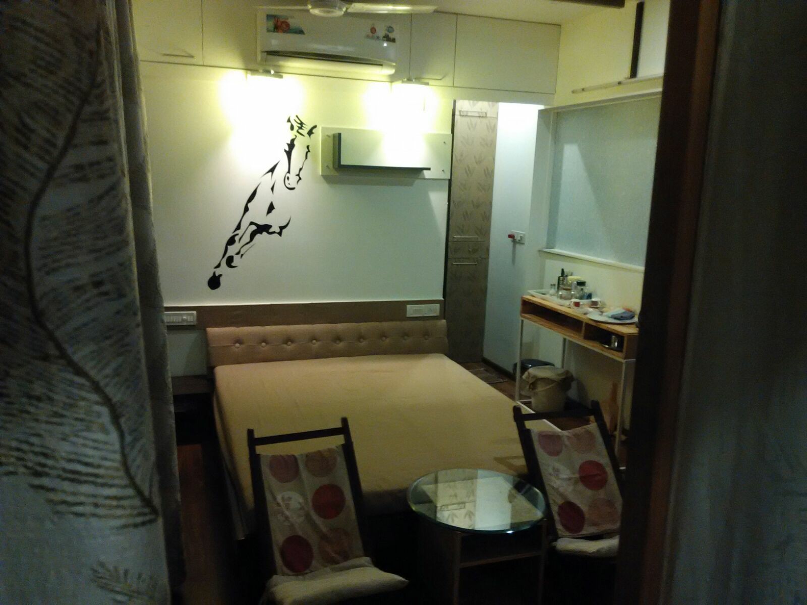 Greens Apartment - Tap to explore photos