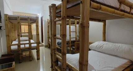 Travellers Hostel Dirang Room Type - Bunk Bed Female