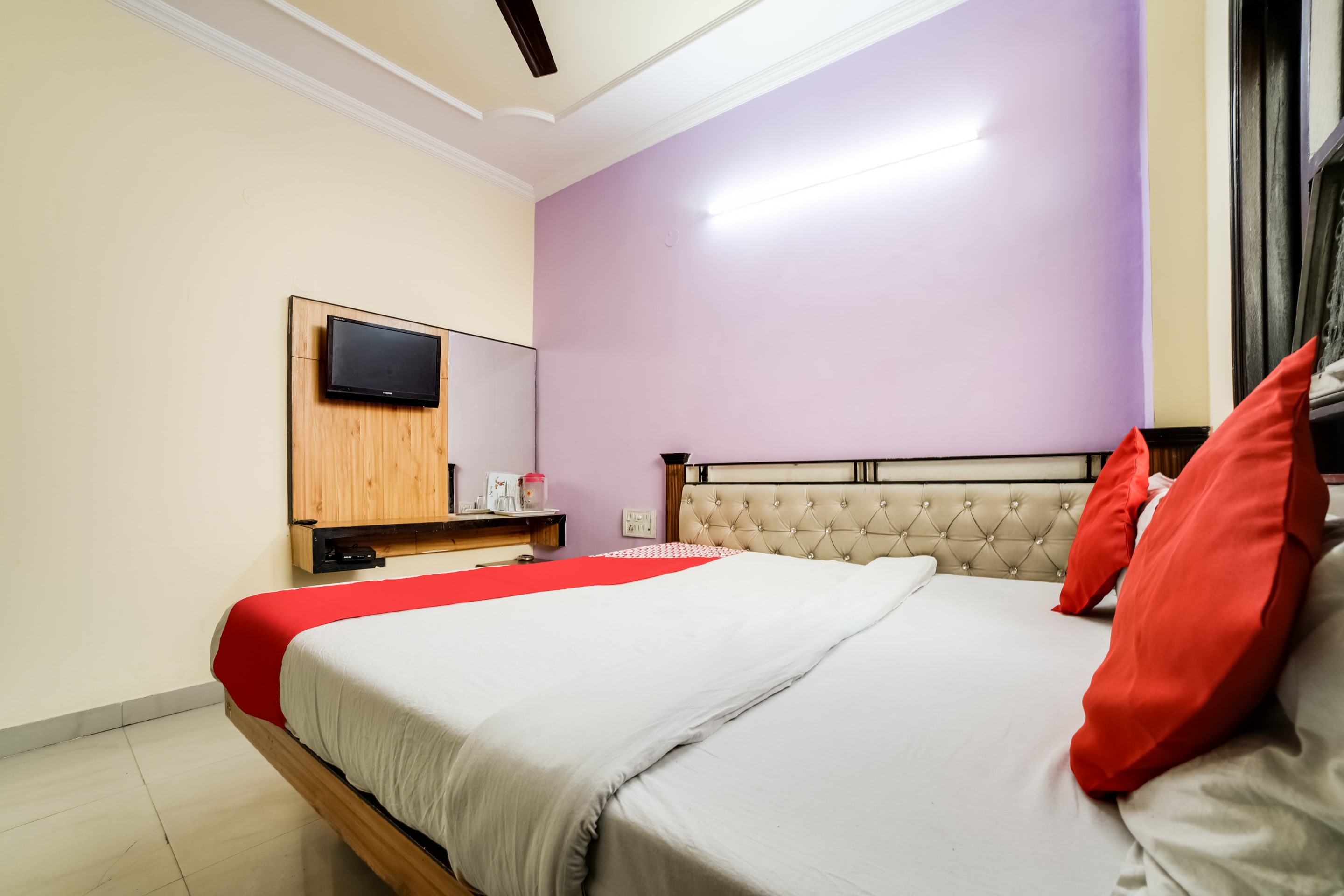 Hotel O Radha Krishna - Tap to explore photos