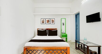 Hotel O Sky Blue Residency Room Type - Classic