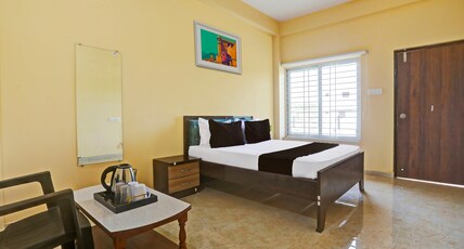 Hotel O Zoo Palace Room Type - Classic
