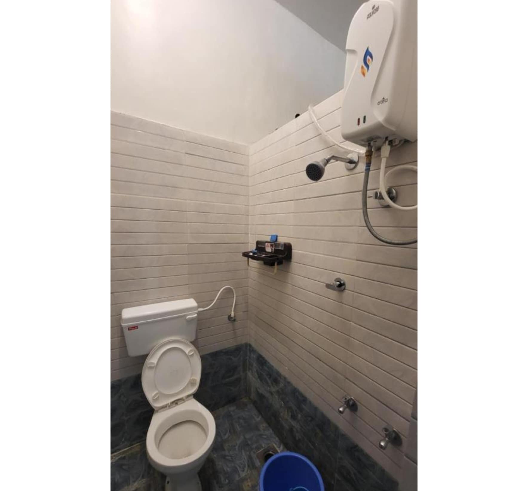 SS BACKPACKERS HOSTEL - Tap to explore photos