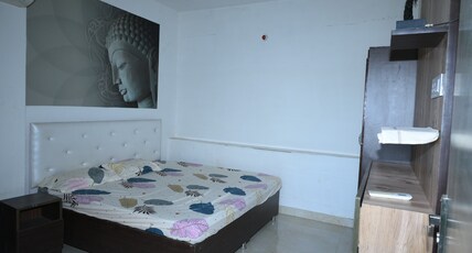 kalrav kuteer Fram Room Type - Deluxe Room