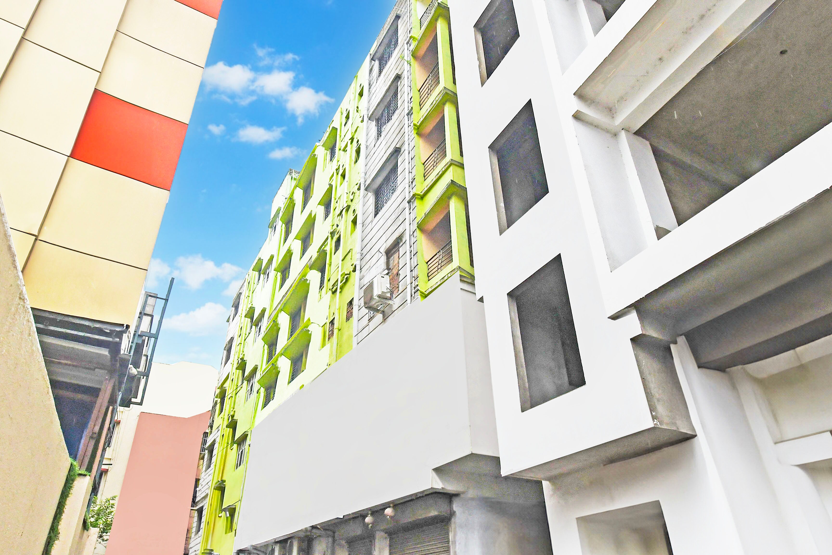 Hotel O Nineteen - Tap to explore photos