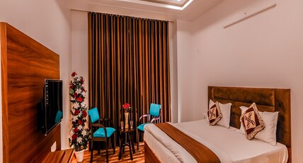 Hotel Lalita Palace Room Type - Deluxe Room