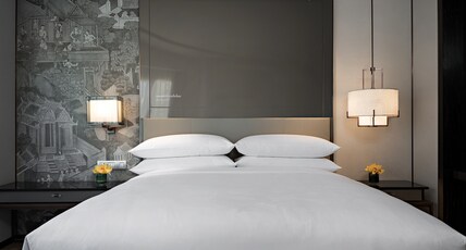 JW Marriott Hotel Bangkok Room Type - Guest room, 1 King, City view