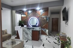 Nangroi Hotel & Restaurant