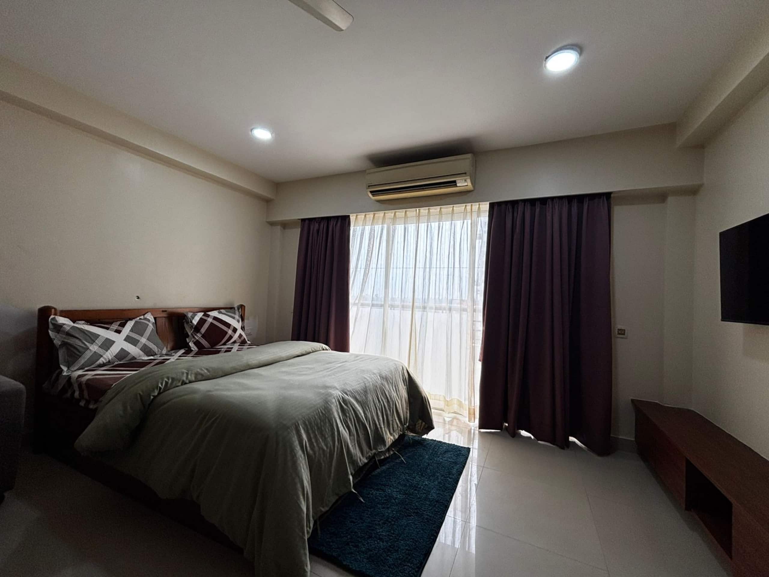 Xanadu Gateway Easy Access Peaceful Stay - Tap to explore photos