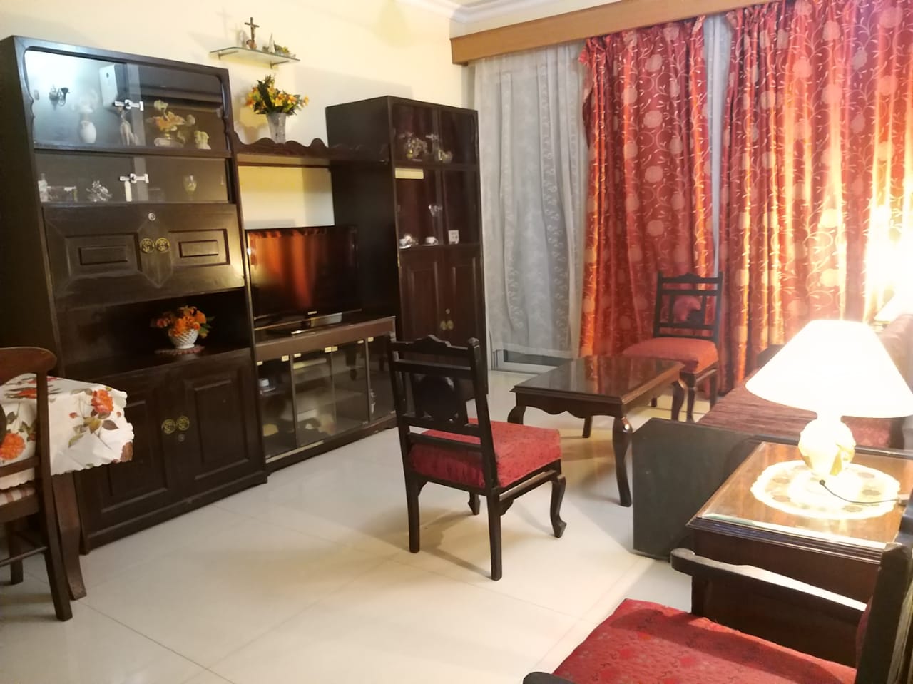 Spacious 2 BHK Apartment with Pool in Candolim - Tap to explore photos