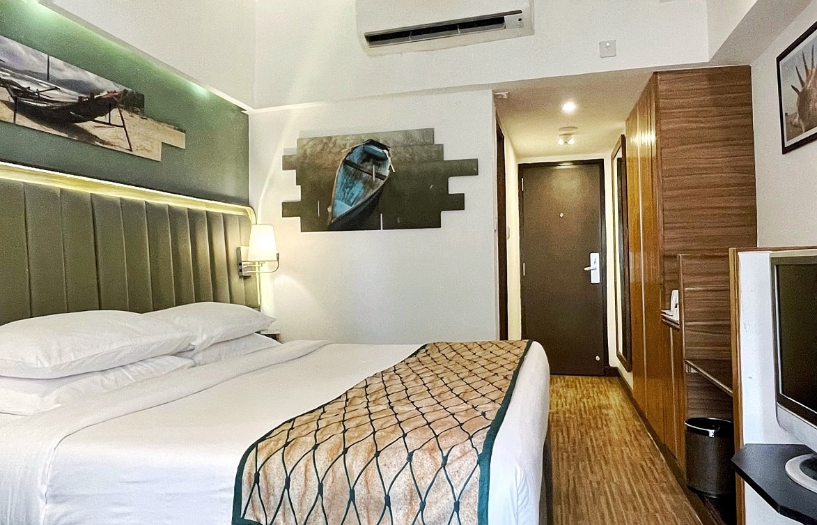 Park Inn by Radisson Goa Candolim - Tap to explore photos