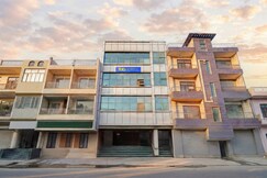 FabHotel Silver key I