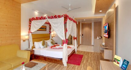 The Orchard Greens Resort (A centrally heated property) Room Type - Honeymoon Room with balcony