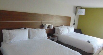 Holiday Inn Express & Suites Wapakoneta, an IHG Hotel Room Type - 2 Queen Standard