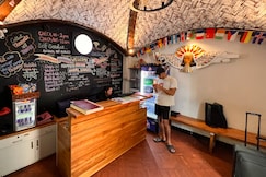 Backpacker Cowies, Mumbai