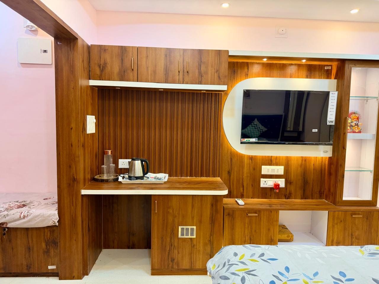 Easy stay center location at puri - Tap to explore photos