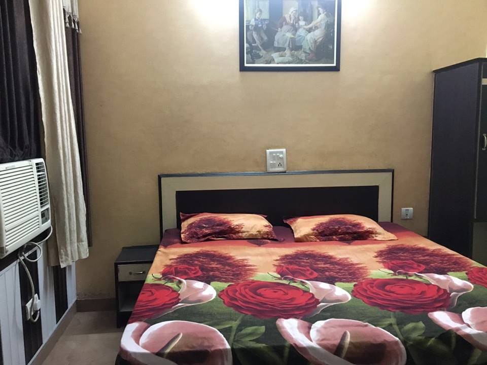 NEW HOTEL RANJIT - Tap to explore photos