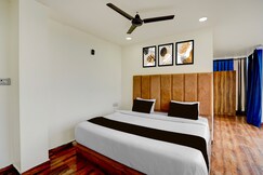 Townhouse Oak Govindpuri Station Formerly Montto Plaza