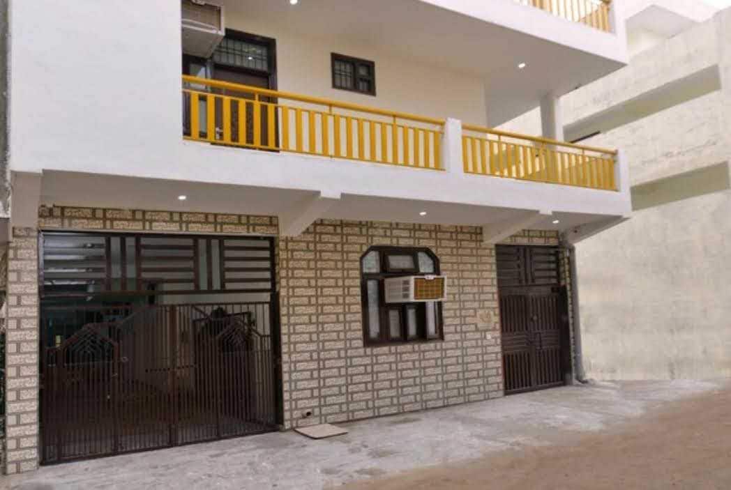 Hotel O POP Royal Guest House Near Omaxe Celebration Mall - Tap to explore photos