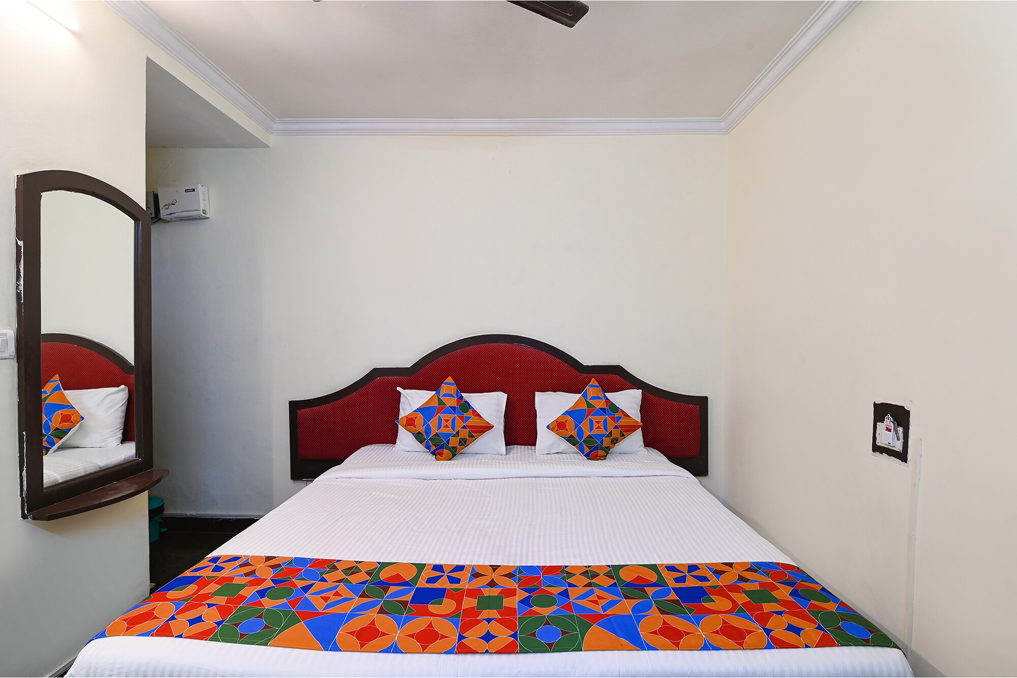 FabHotel Neethu Residency - 900m from SRM University Ramapuram - Tap to explore photos