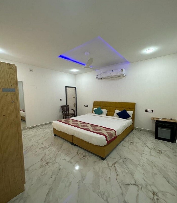Gujarat Resort - Tap to explore photos