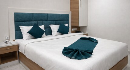 Hotel Sundram Room Type - Deluxe Room