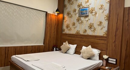 Hotel Palm Garden Room Type - AC Deluxe Room