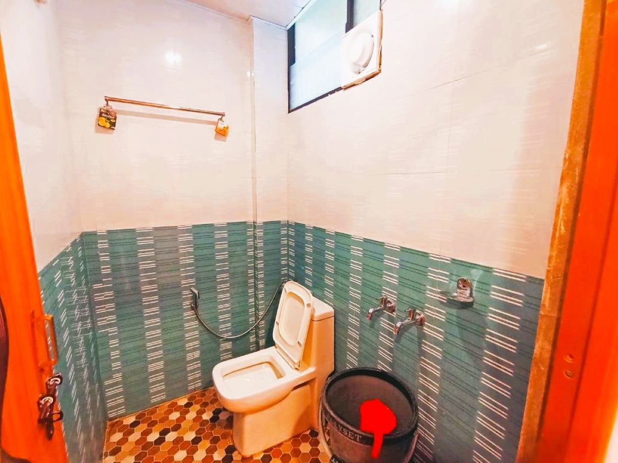 Honnavar Kingdom Comfort - Tap to explore photos