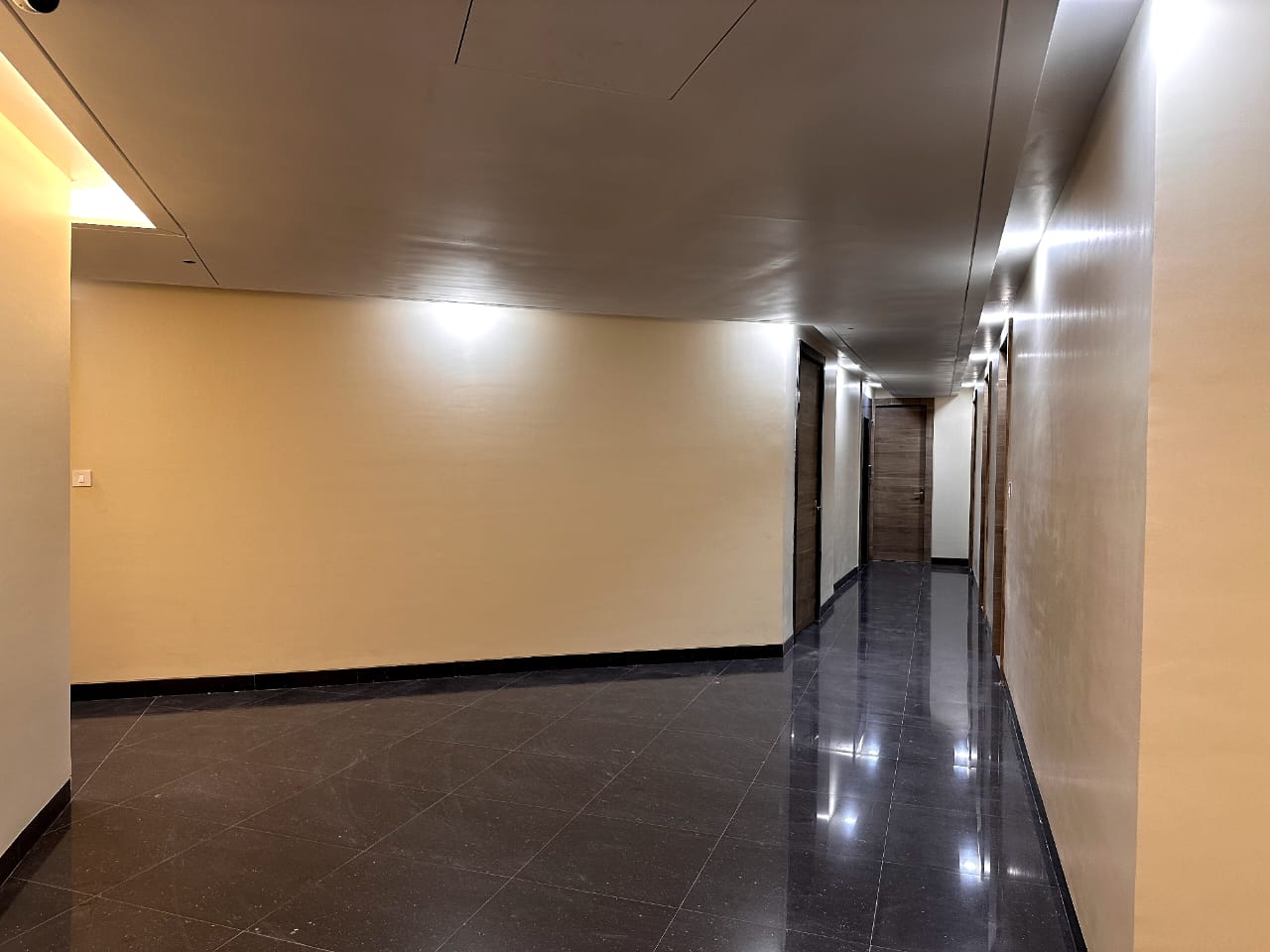 Hotel Clayton Inn - Tap to explore photos