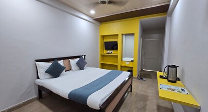Ramma TheHotel ( Nakki Lake -200mtr ) Room Type - Deluxe Non Ac Room