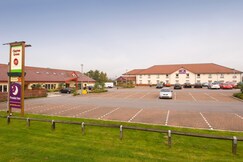 Premier Inn Oldham Central