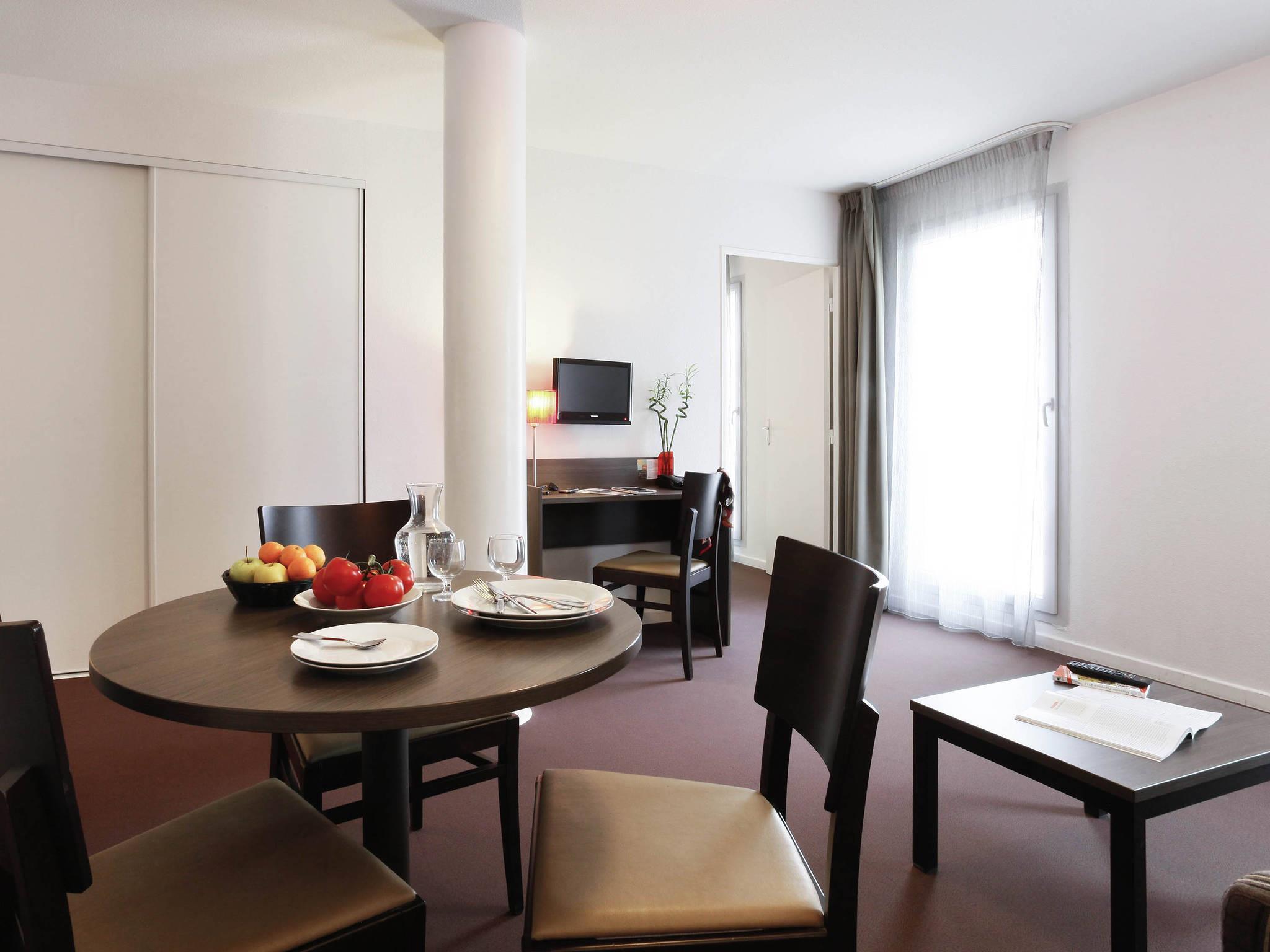 Aparthotel Adagio Access Marseille Saint-Charles - Tap to explore photos