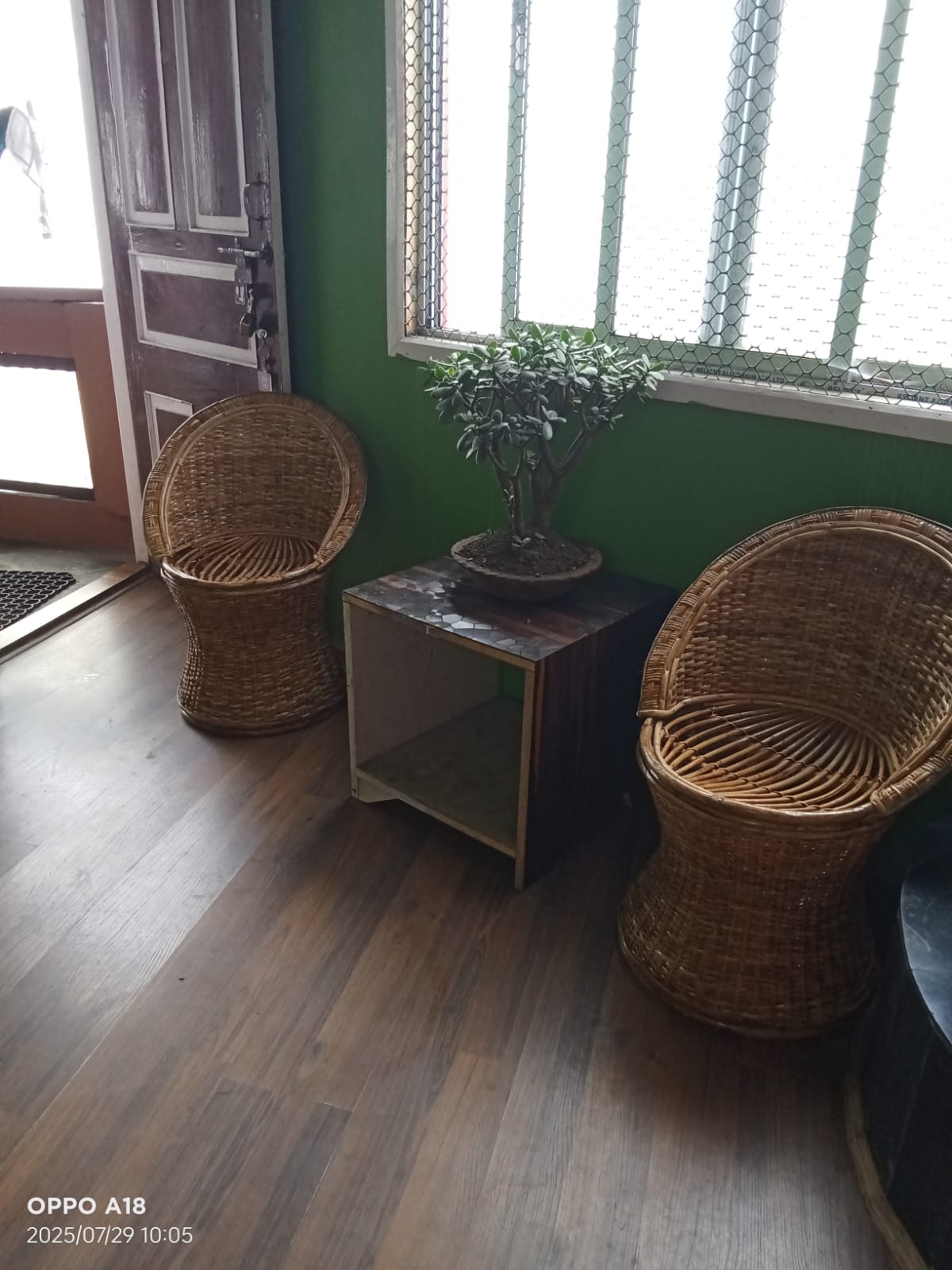Shaw Homestay - Tap to explore photos