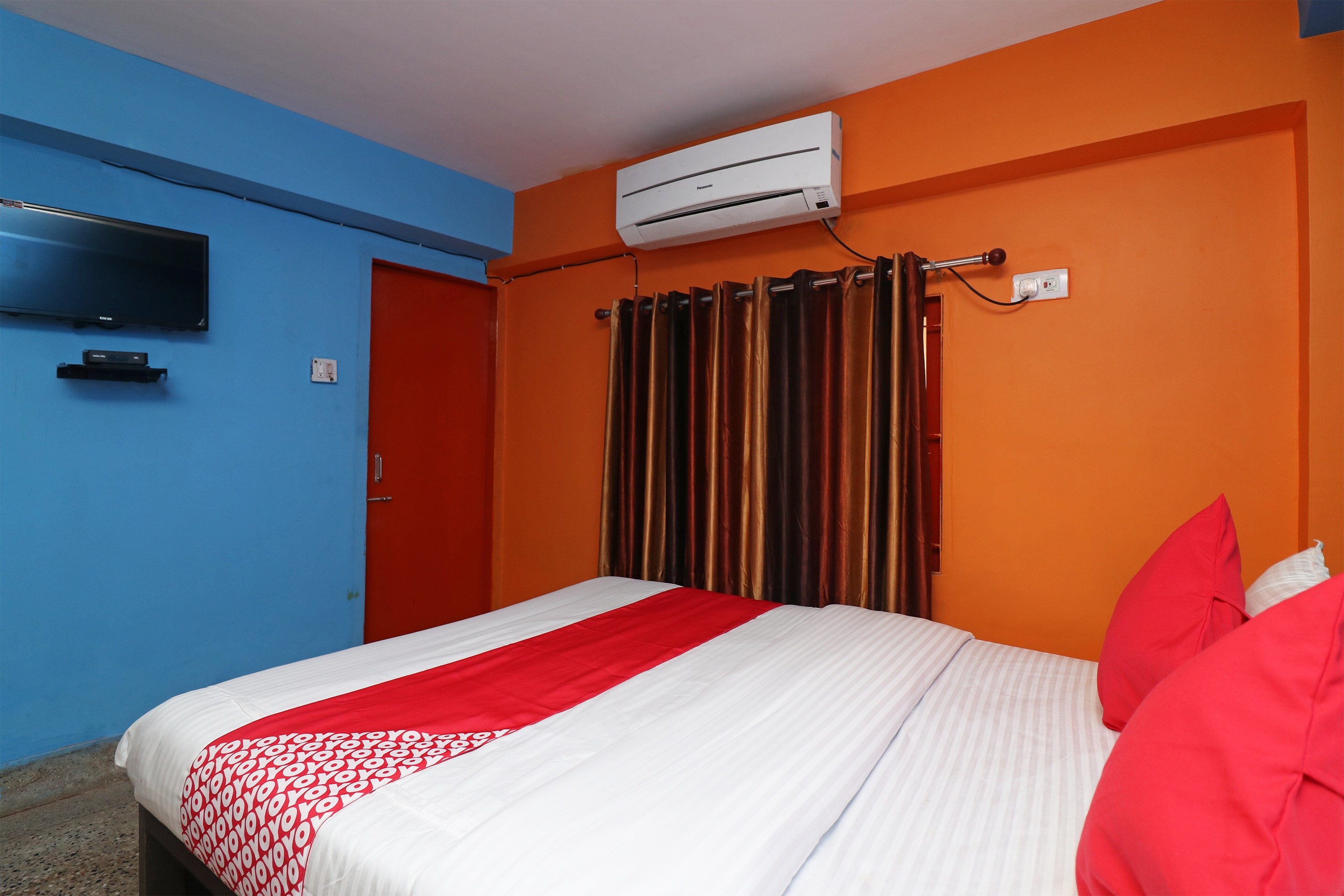 Hotel O Home Stay 2 - Tap to explore photos