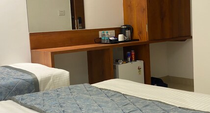 The Urban Hive Hotel Room Type - Deluxe Twin Room