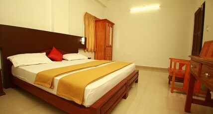 Green Thekkady Room Type - Deluxe Room