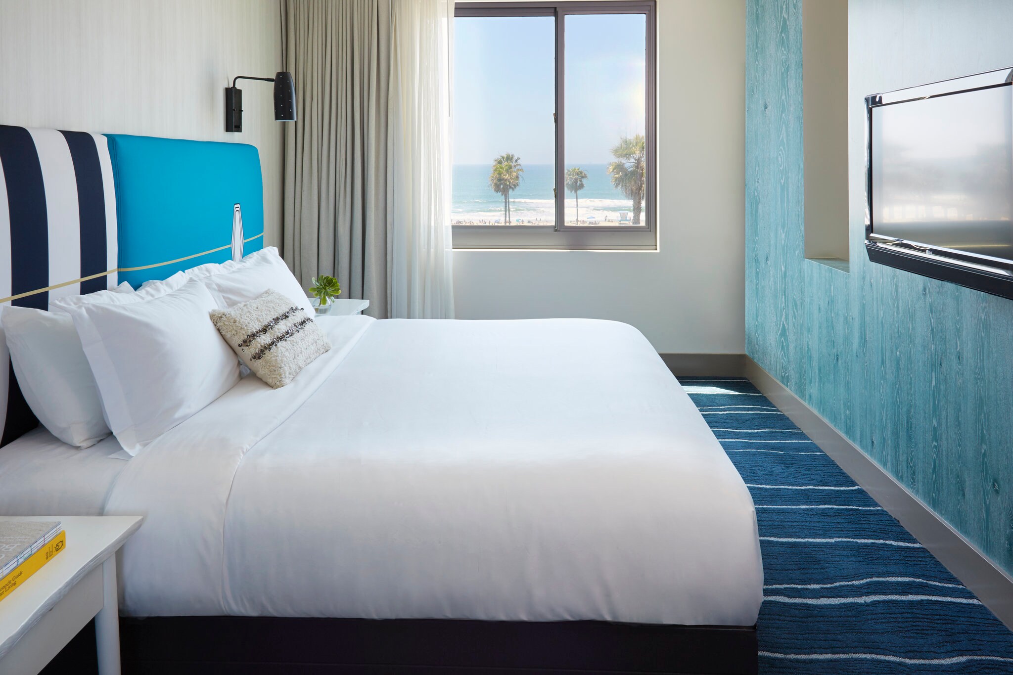 Kimpton SHOREBREAK RESORT, an IHG hotel - Tap to explore photos