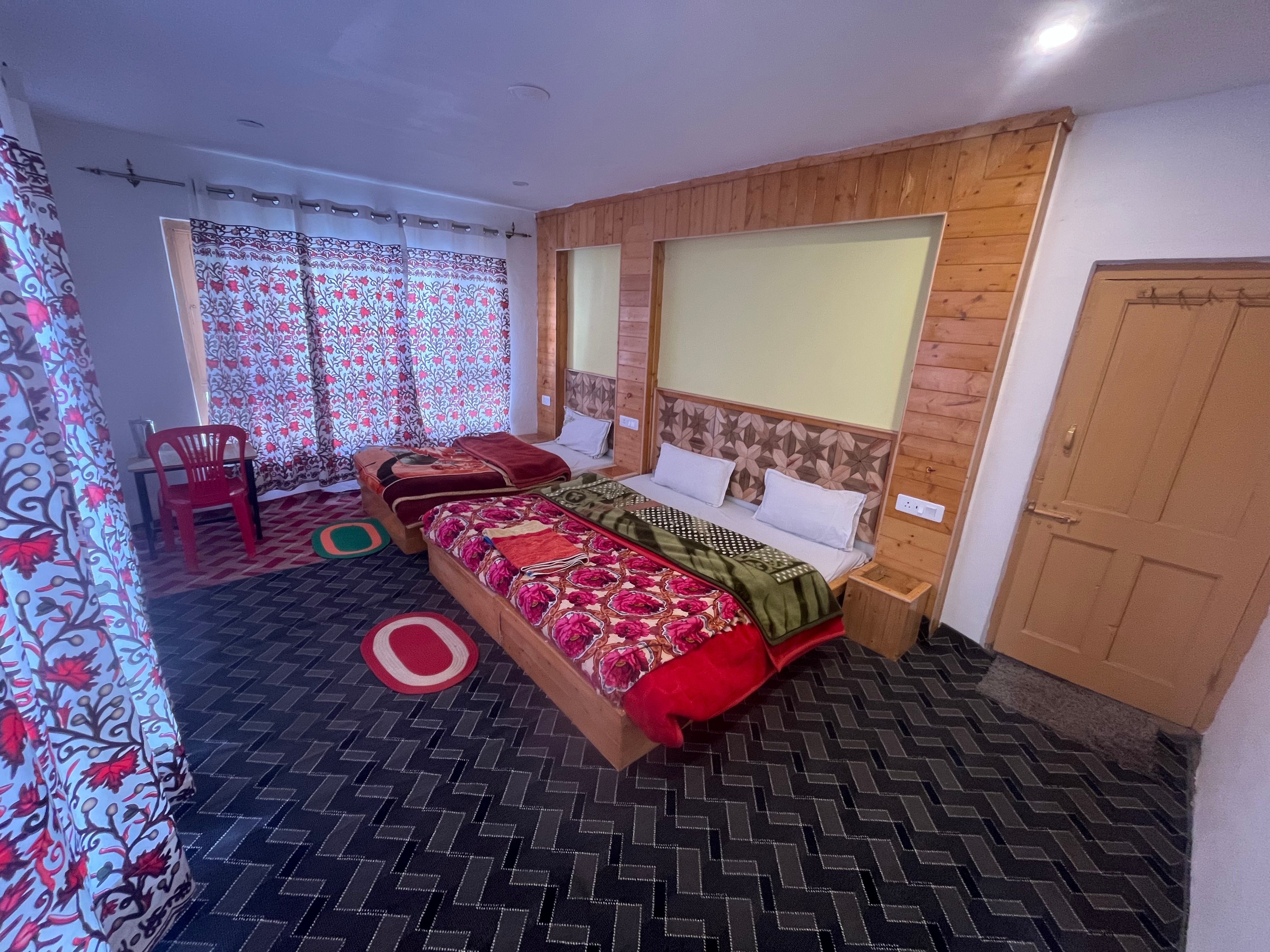 Jahangir Cottage Pahalgam - Tap to explore photos