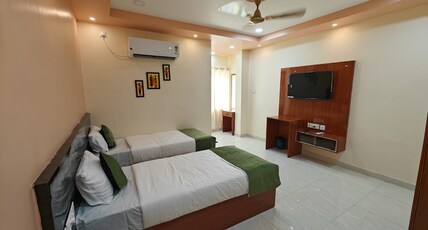 Twilight Residency Room Type - Gold Room Twin Bed