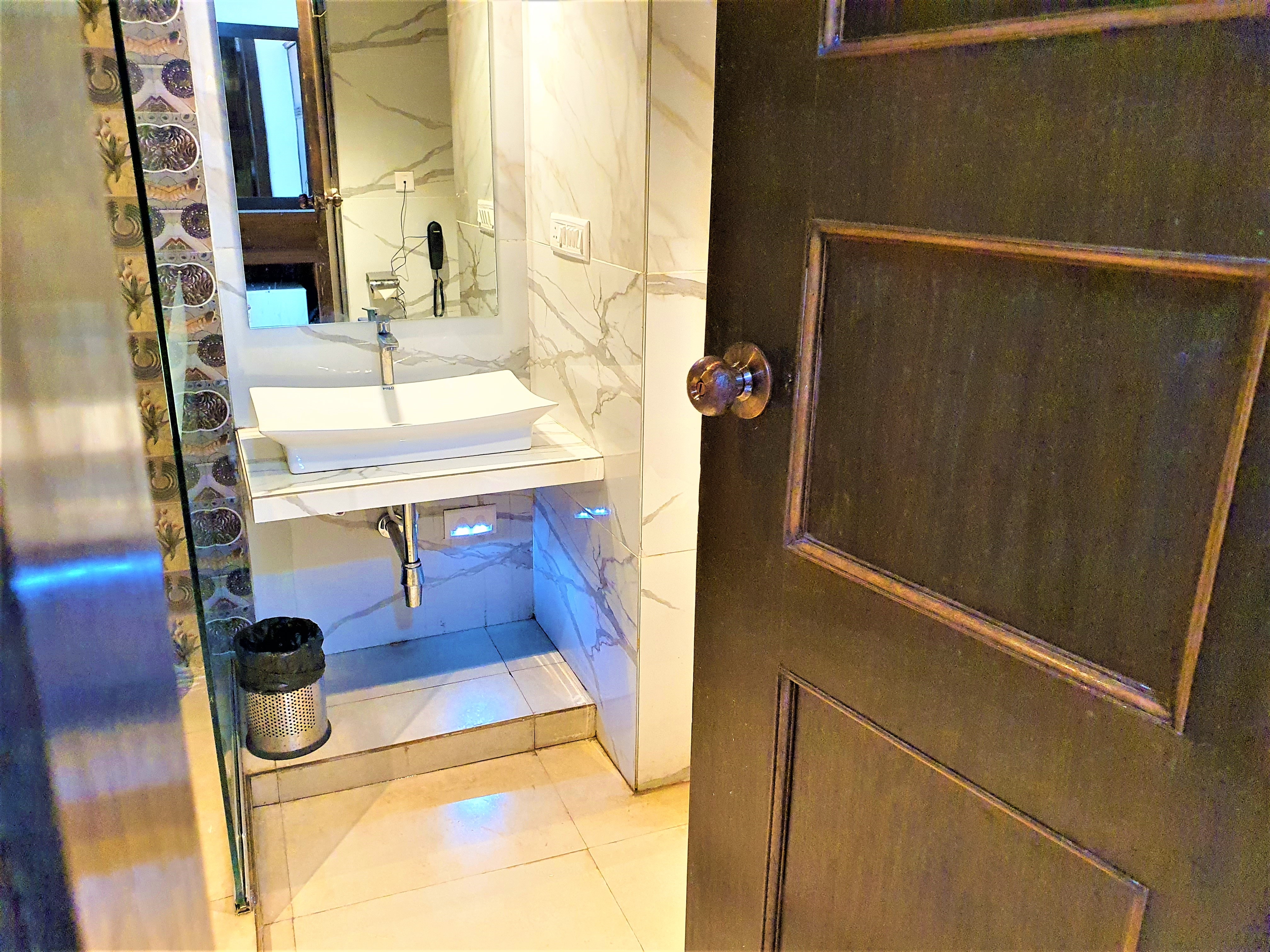 VITS EXCELLENSEA KARDE BEACH - Tap to explore photos