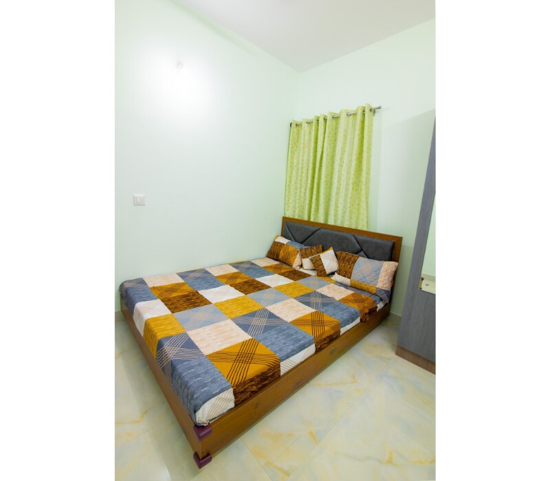 Awesome 1 BHK 1st floor - Tap to explore photos