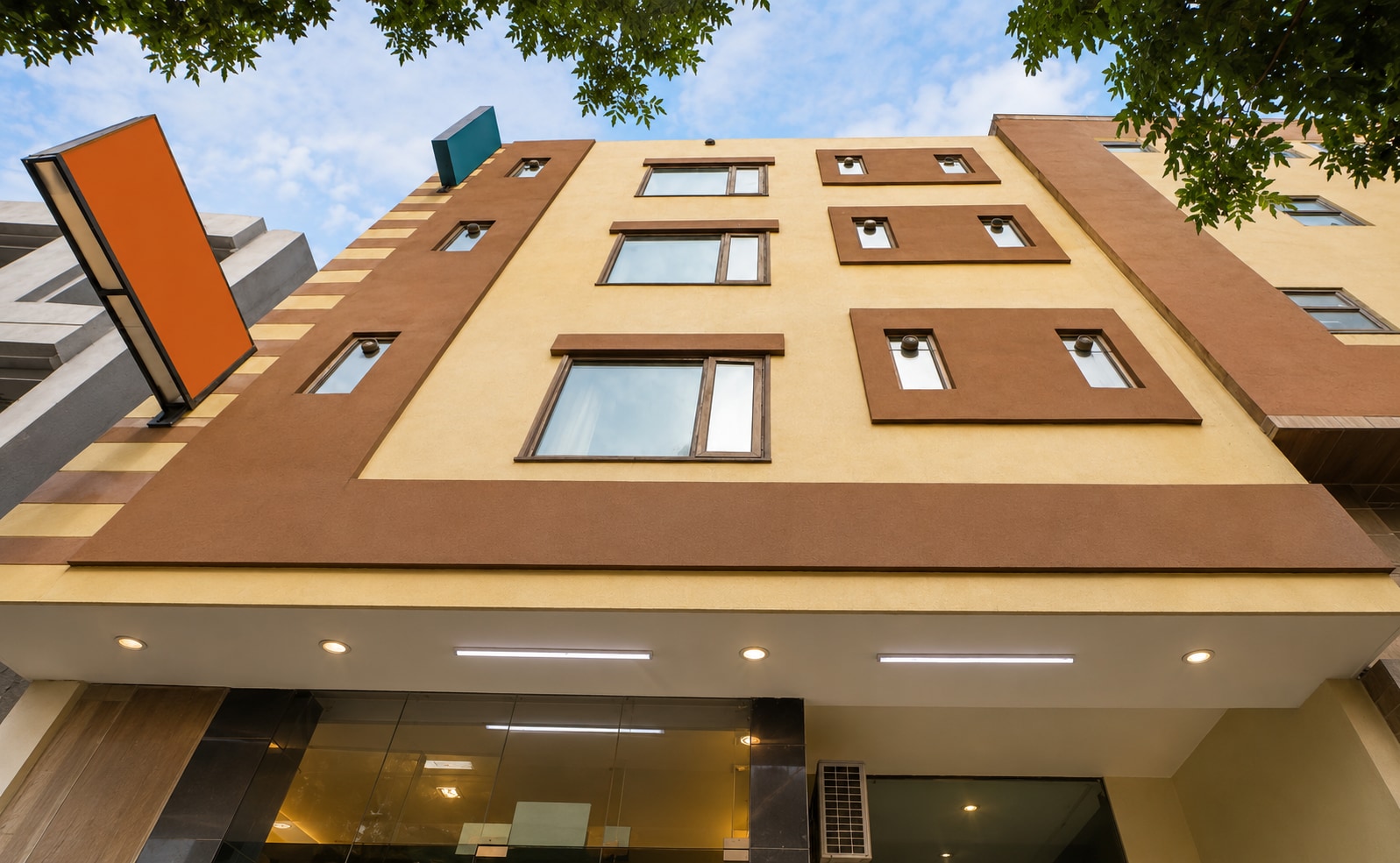 Hotel Renox by Star Inn Near Delhi Airport - Tap to explore photos