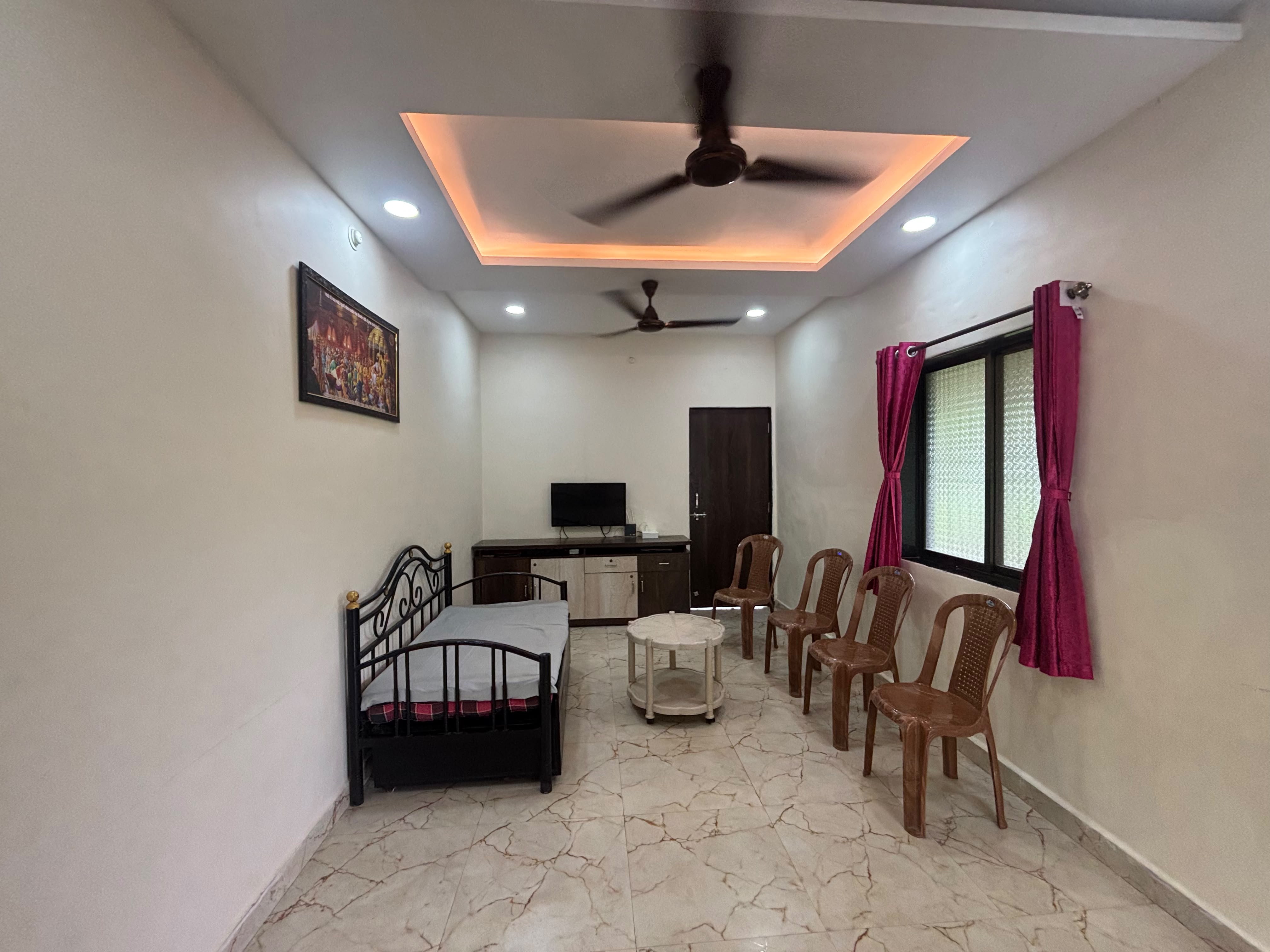 Avani Hillside 3BHK with Pool By Junglos - Tap to explore photos