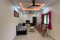 Avani Hillside 3BHK with Pool By Junglos