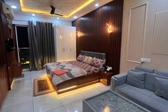 The Sunset Villa