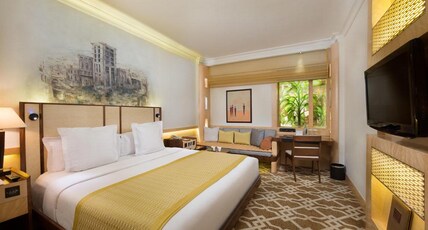 Marco Polo Hotel Room Type - Deluxe King Room