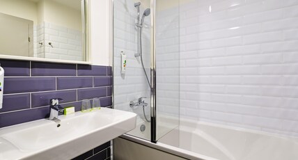 Ibis Styles Arad Room Type - Spacious apartment with living room and bedroom with 1 double bed and 1 sofa for 2 people Ibis Styles Arad Room Type - Spacious apartment with living room and bedroom with 1 double bed and 1 sofa for 2 people