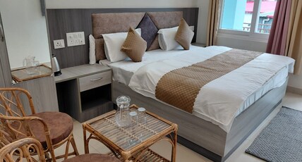 Himlay Sersi Near Phata Helipad Room Type - Deluxe Double Bed Room