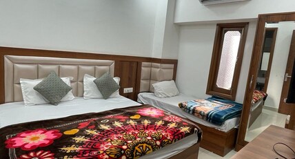 Sonu luxury hotel Room Type - Triple Bed Room