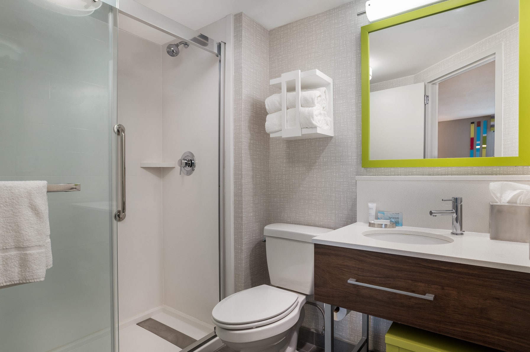 Hampton Inn by Hilton Gadsden - Tap to explore photos